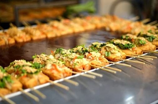 Grilled Jerk Tofu and Plantains with Mango Salsa