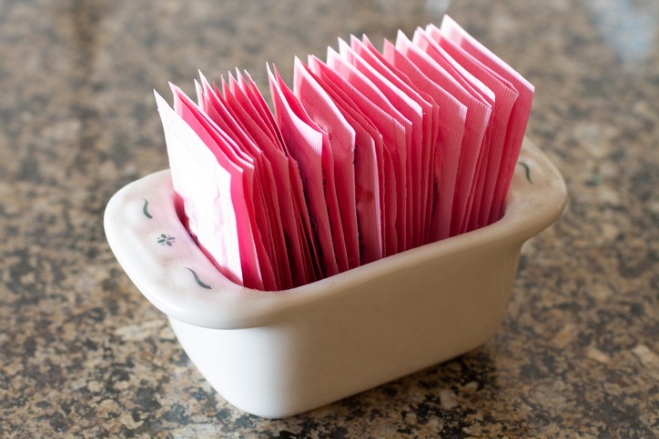 Packets of artificial sweeteners