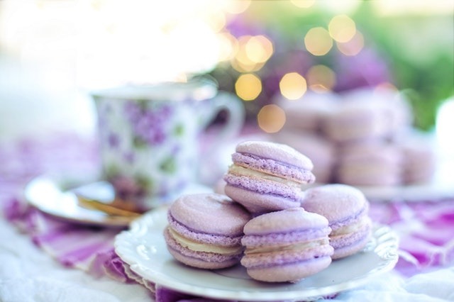 a closeup picture of macaroons on a plate