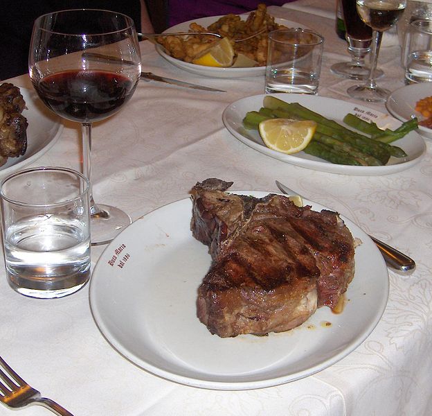 Fiorentina steak is the most popular dish in the world of Italian cuisine